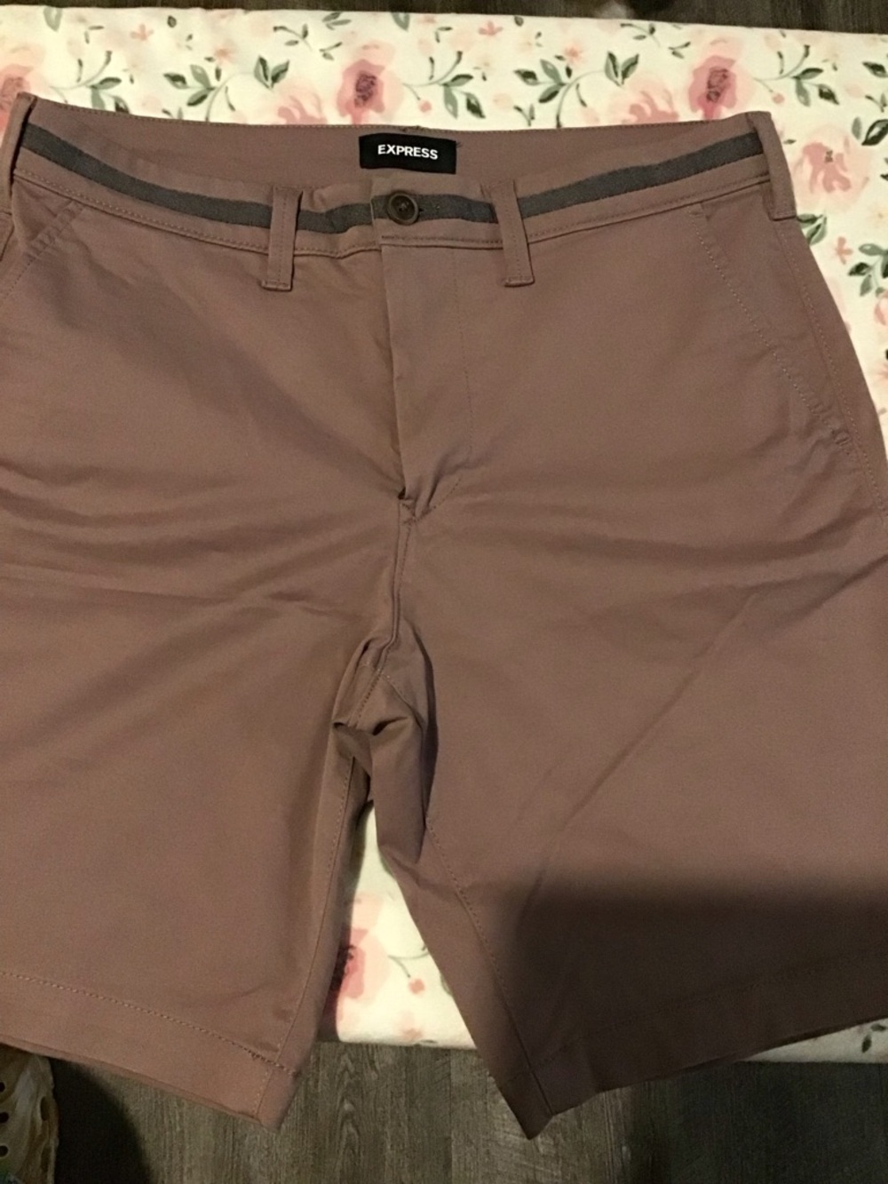 Express Men's Shorts in Dusty Mauve